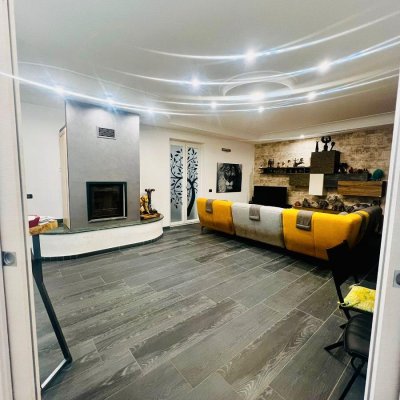 4 vani con terrazzo e cortile